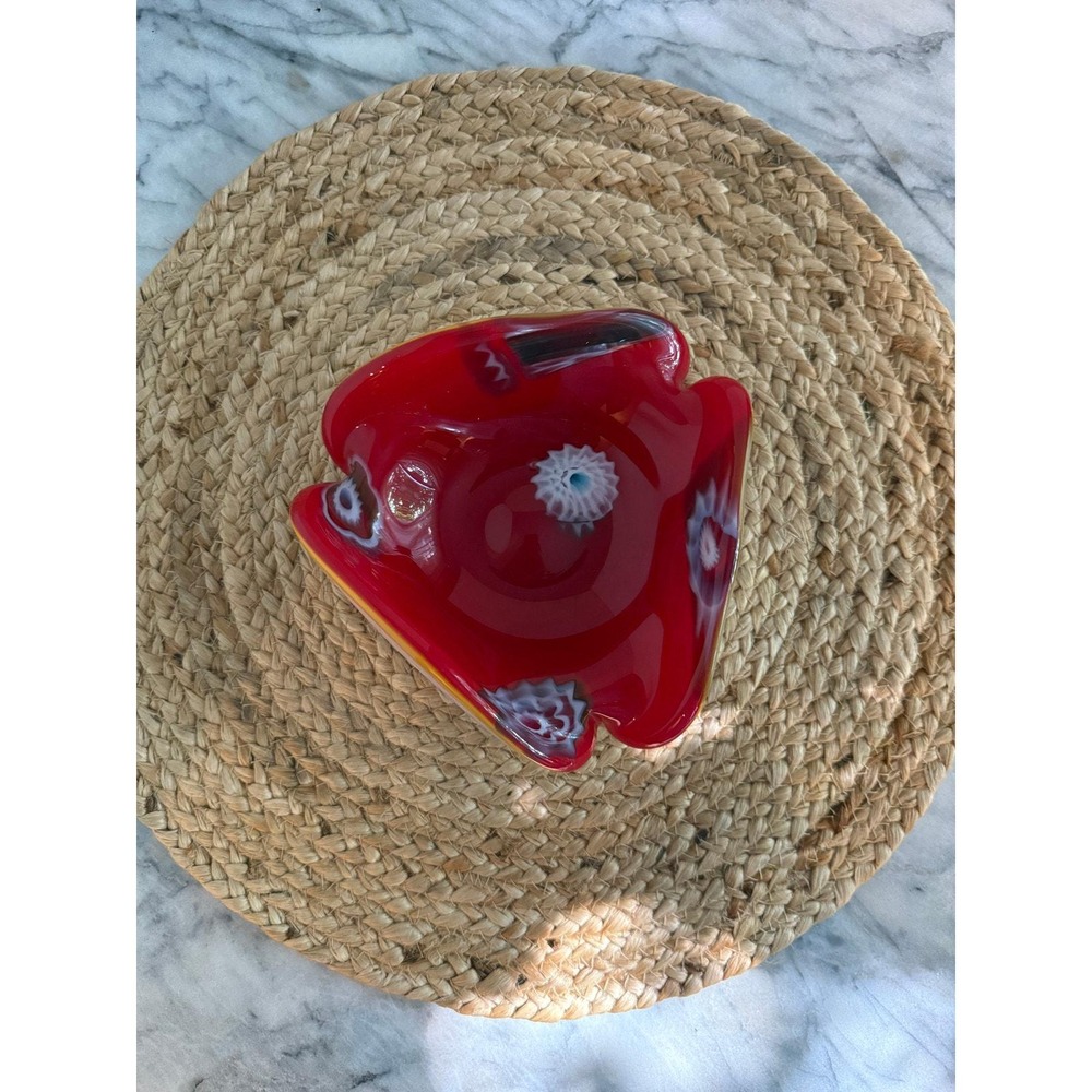 Vintage Murano art glass ashtray bowl, red and white‎ with millefiore